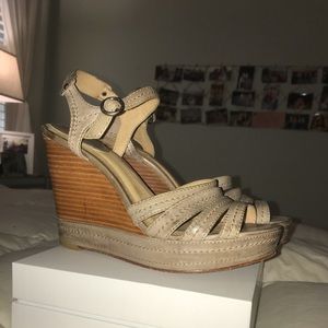 Frye wedge Corinna stitch